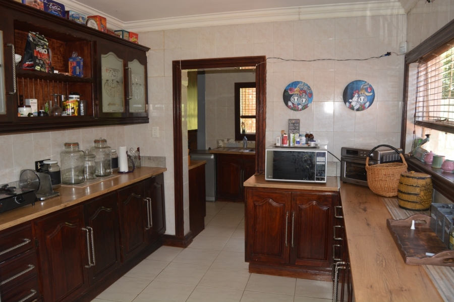 5 Bedroom Property for Sale in Riebeeckstad Free State